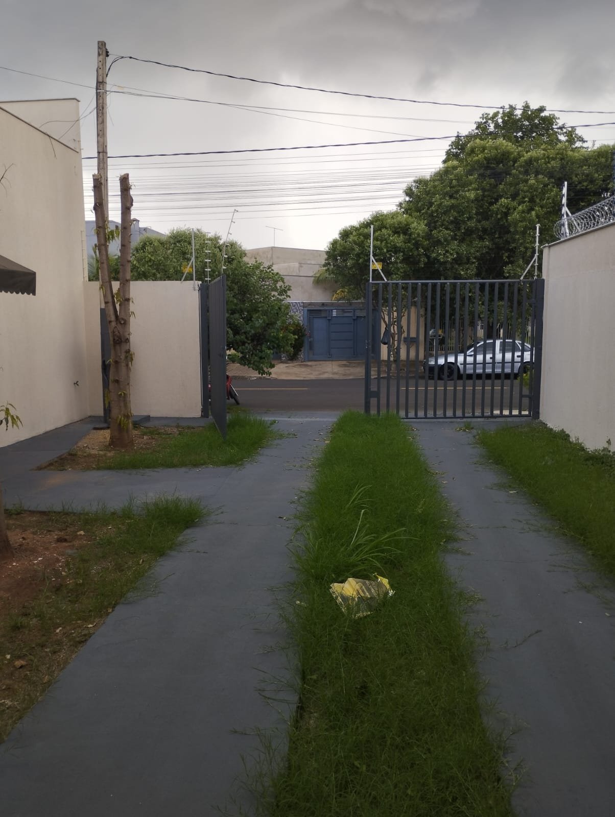 Barração comercial com escritório
